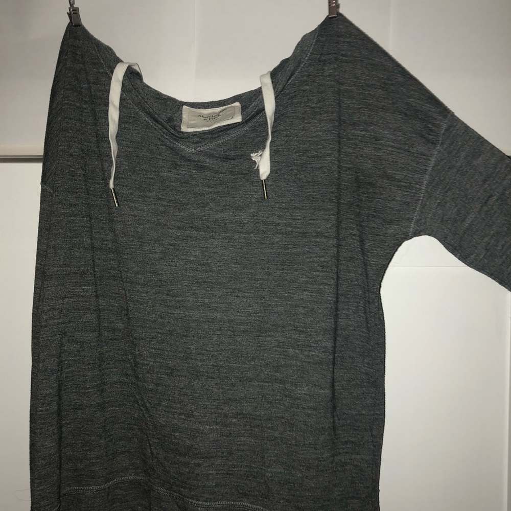 Long sleeve w/ hood!